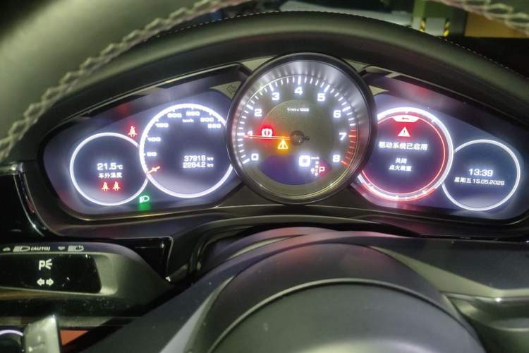 Used Porsche Panamera 2021 Panamera 4S 2.9T Odometer Close Up