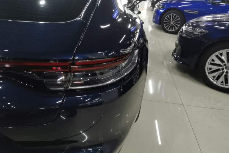 Used Porsche Panamera 2021 Panamera 2.9T Right Rear Taillight