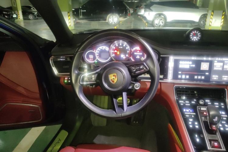 Used Porsche Panamera 2021 Panamera 4S 2.9T Steering Wheel