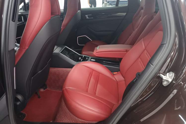 Used Porsche Panamera 2021 Panamera 4 E-Hybrid 2.9T Interior 2