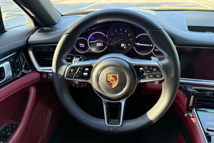 Used Porsche Panamera 2021 Panamera 4 Executive Long Wheelbase 2.9T Interior 2