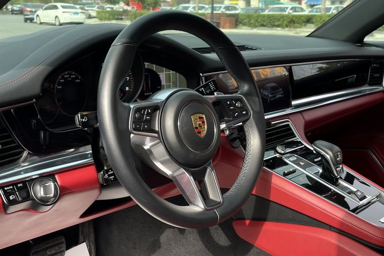 Used Porsche Panamera 2021 Panamera 4 Executive Long Wheelbase 2.9T Interior 4