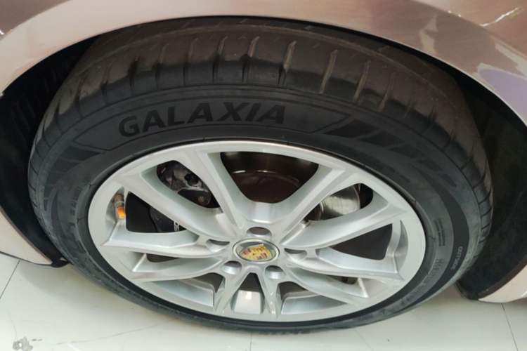 Used Porsche Panamera 2021 Panamera 2.9T Left Front Wheel Hub