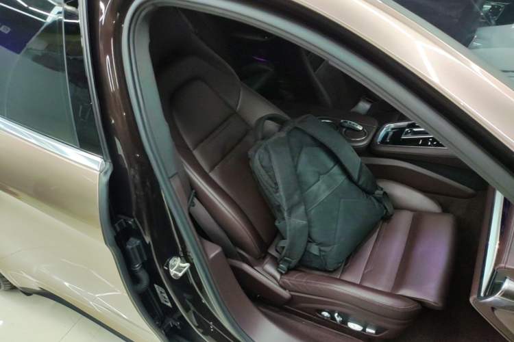 Used Porsche Panamera 2021 Panamera 2.9T Right Front Seat