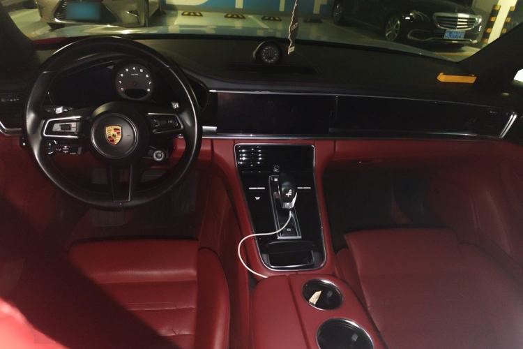 Used Porsche Panamera 2021 Panamera 2.9T Center Console