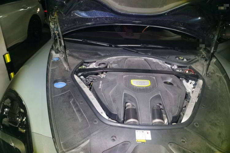 Used Porsche Panamera 2021 Panamera 4 E-Hybrid 2.9T Engine Bay Right