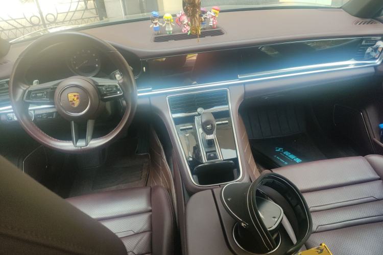 Used Porsche Panamera 2021 Panamera Executive Long Wheelbase 2.9T Center Console