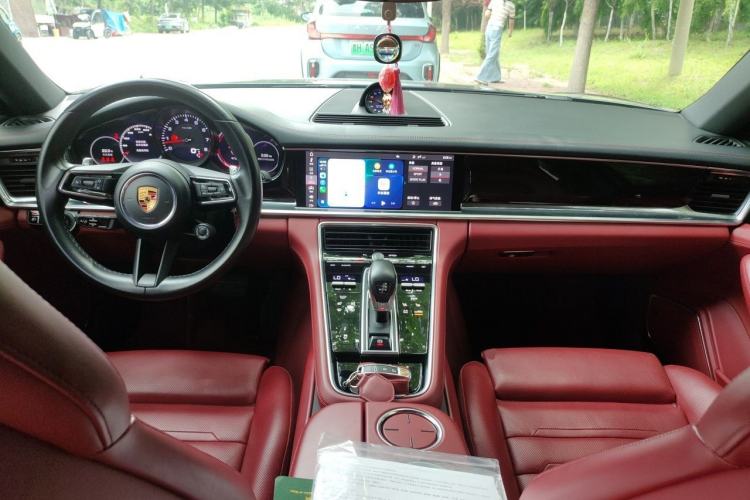 Used Porsche Panamera 2021 Panamera 2.9T Center Console