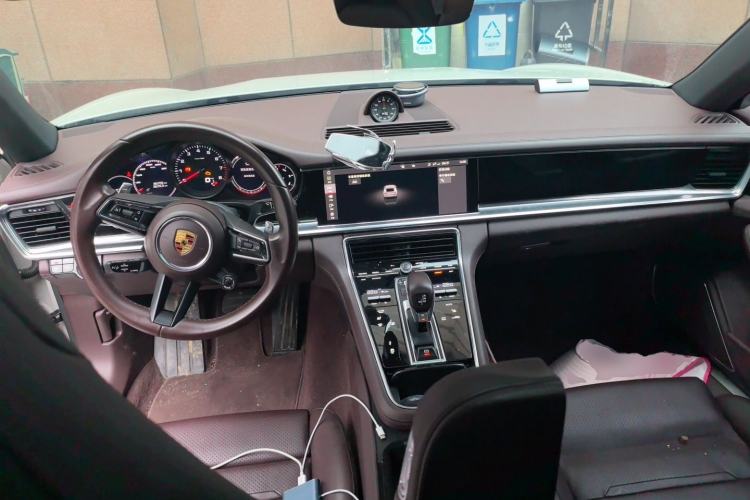Used Porsche Panamera 2021 Panamera 2.9T Center Console