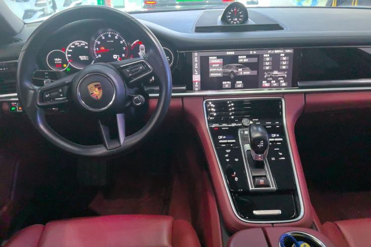 Used Porsche Panamera 2021 Panamera 2.9T Center Console