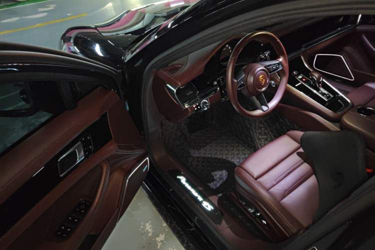 Used Porsche Panamera 2021 Panamera 4 Sport Turismo 2.9T Driver Seat
