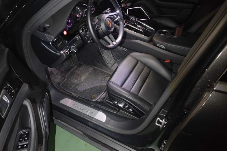 Used Porsche Panamera 2021 Panamera 2.9T Driver Seat