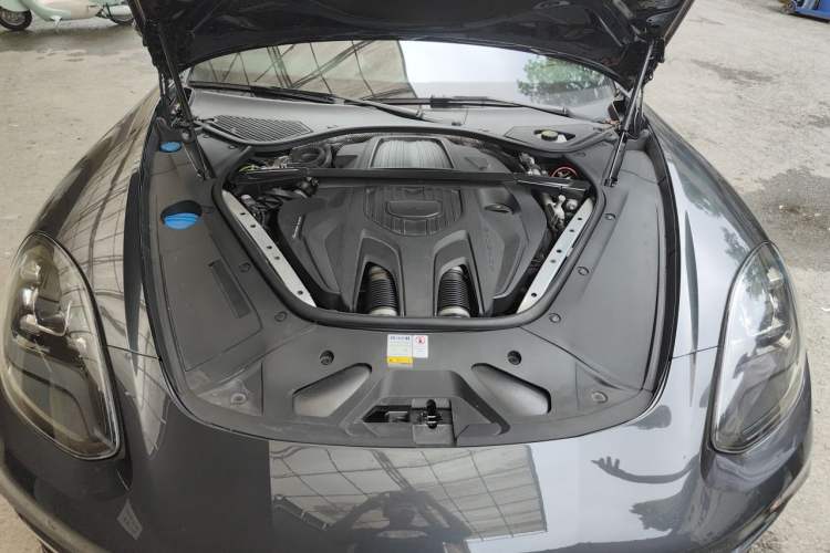 Used Porsche Panamera 2021 Panamera 2.9T Engine Bay
