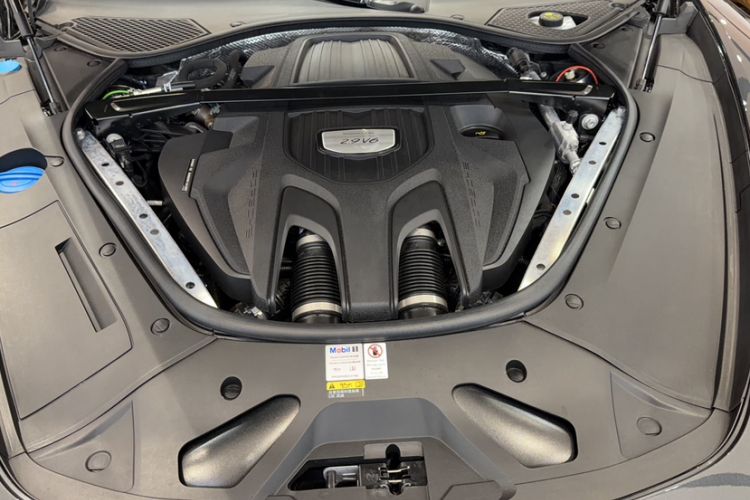 Used Porsche Panamera 2021 Panamera 2.9T Engine Bay