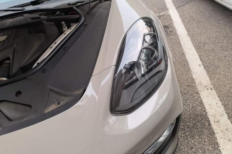 Used Porsche Panamera 2021 Panamera 2.9T Engine Bay Left