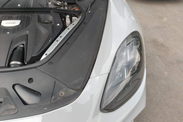 Used Porsche Panamera 2021 Panamera Executive Long Wheelbase 2.9T Engine Bay Left