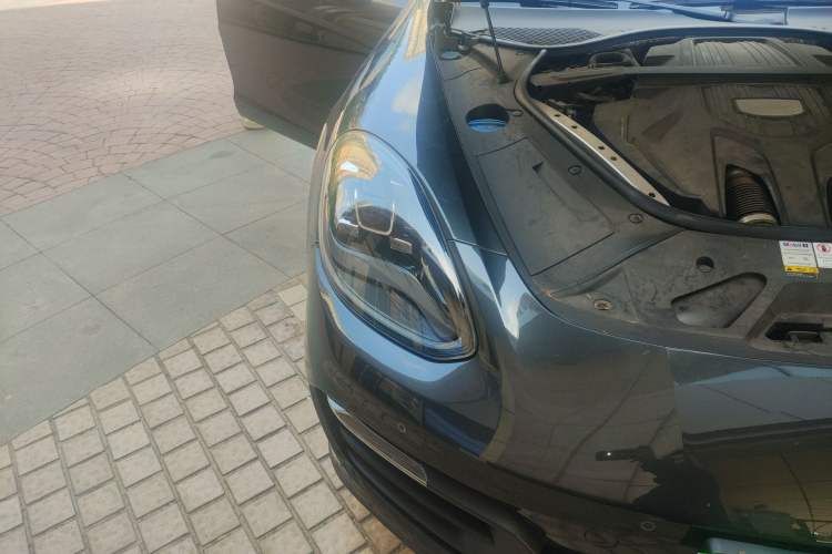 Used Porsche Panamera 2021 Panamera Executive Long Wheelbase 2.9T Engine Bay Right