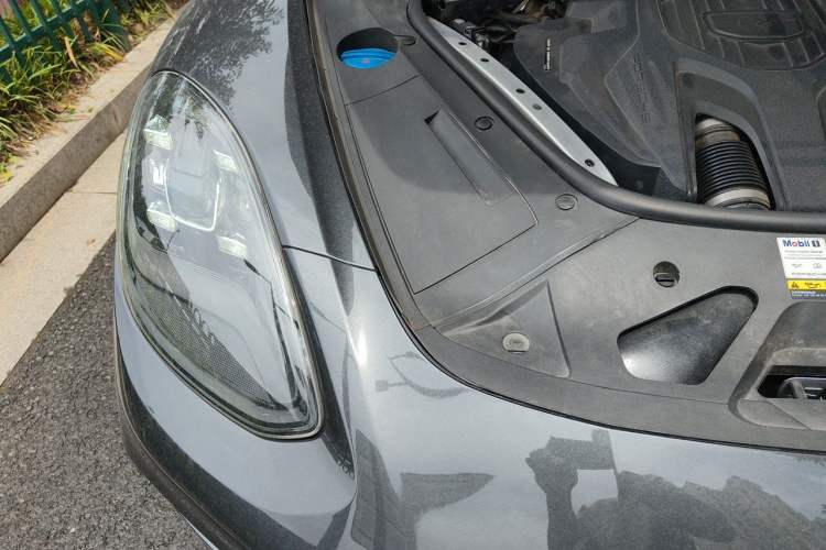 Used Porsche Panamera 2021 Panamera Executive Long Wheelbase 2.9T Engine Bay Right