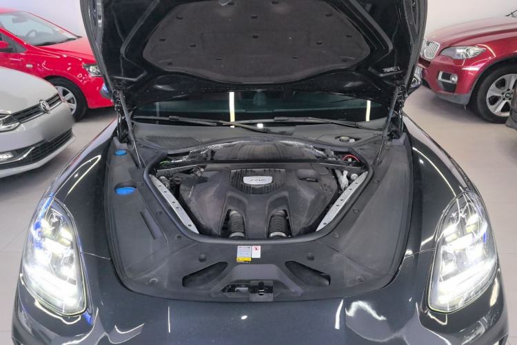 Used Porsche Panamera 2021 Panamera 2.9T Engine Bay