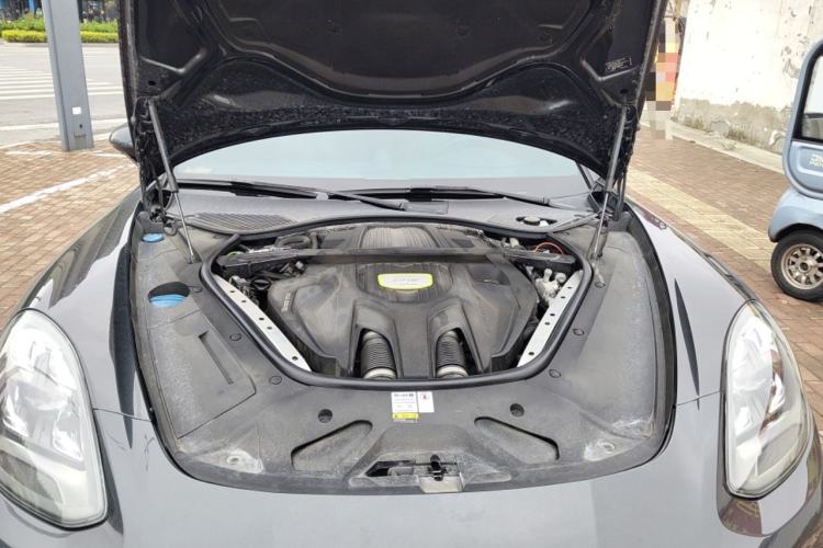 Used Porsche Panamera 2021 Panamera 4 E-Hybrid 2.9T Engine Bay