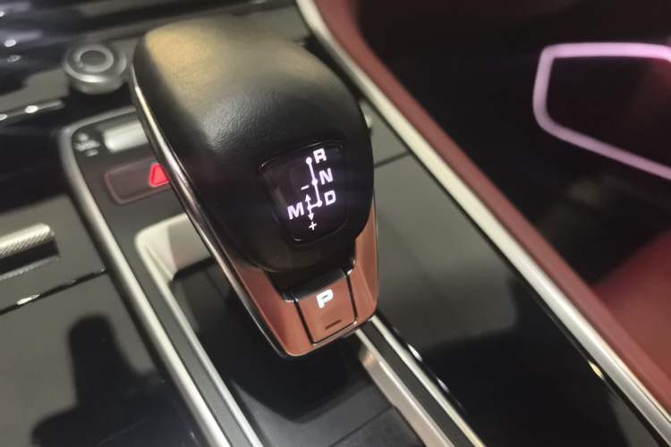 Used Porsche Panamera 2021 Panamera 4 E-Hybrid Executive Long Wheelbase 2.9T Gear Lever