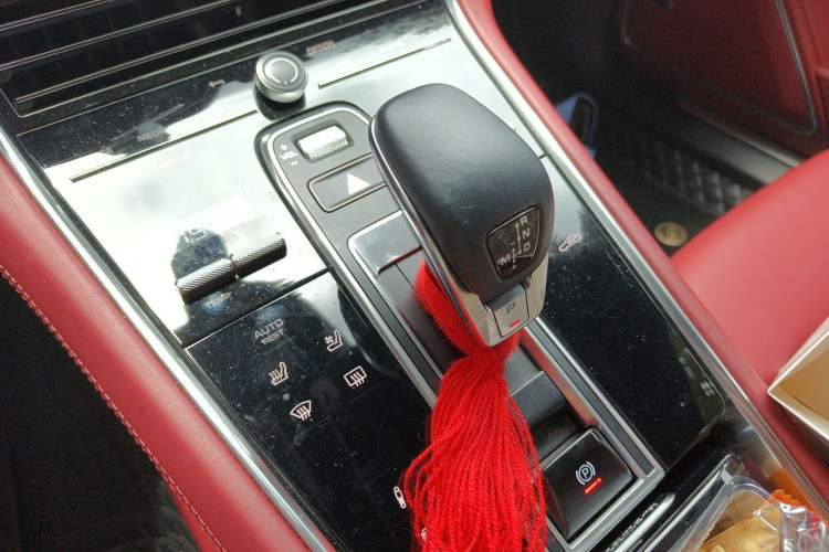 Used Porsche Panamera 2021 Panamera Executive Long Wheelbase 2.9T Gear Lever