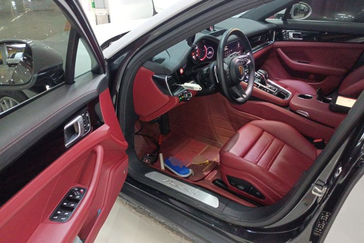 Used Porsche Panamera 2021 Panamera 2.9T Interior 3