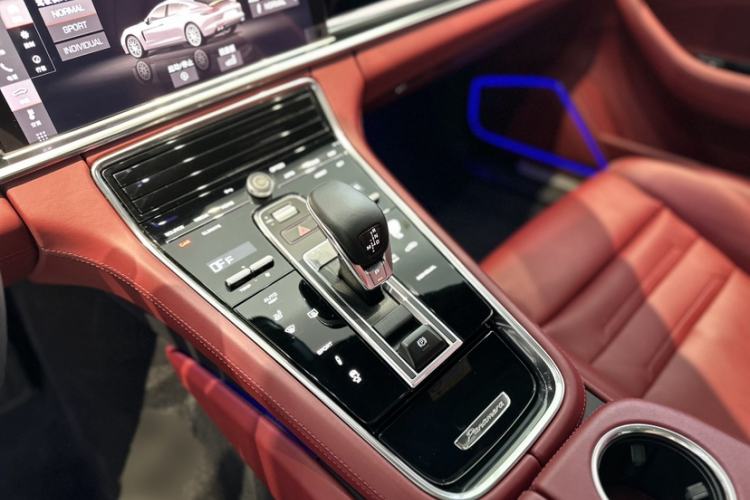 Used Porsche Panamera 2021 Panamera 2.9T Interior 4