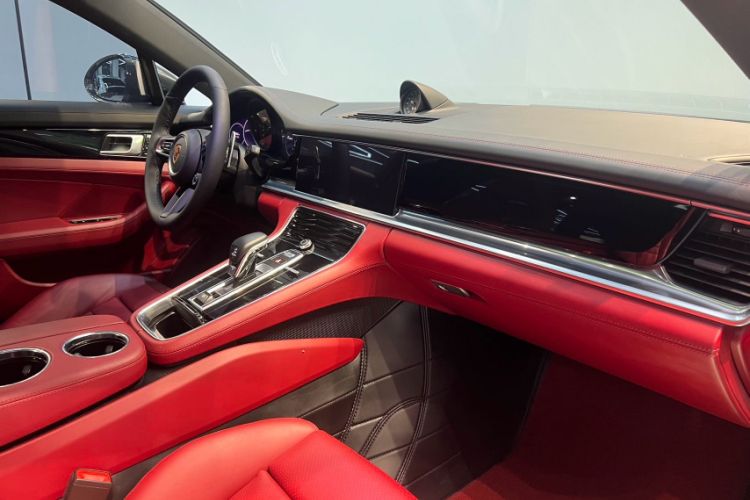 Used Porsche Panamera 2021 Panamera 2.9T Interior 8