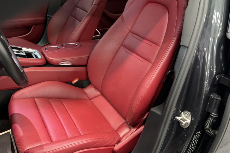 Used Porsche Panamera 2021 Panamera Executive Long Wheelbase 2.9T Left Front Seat