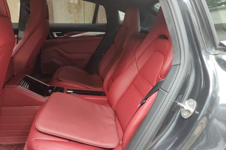 Used Porsche Panamera 2021 Panamera 2.9T Left Rear Seat