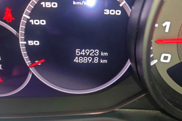 Used Porsche Panamera 2021 Panamera 4 Executive Long Wheelbase 2.9T Odometer Close Up