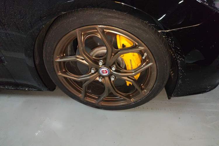 Used Porsche Panamera 2021 Panamera 4 Sport Turismo 2.9T Right Front Wheel Hub