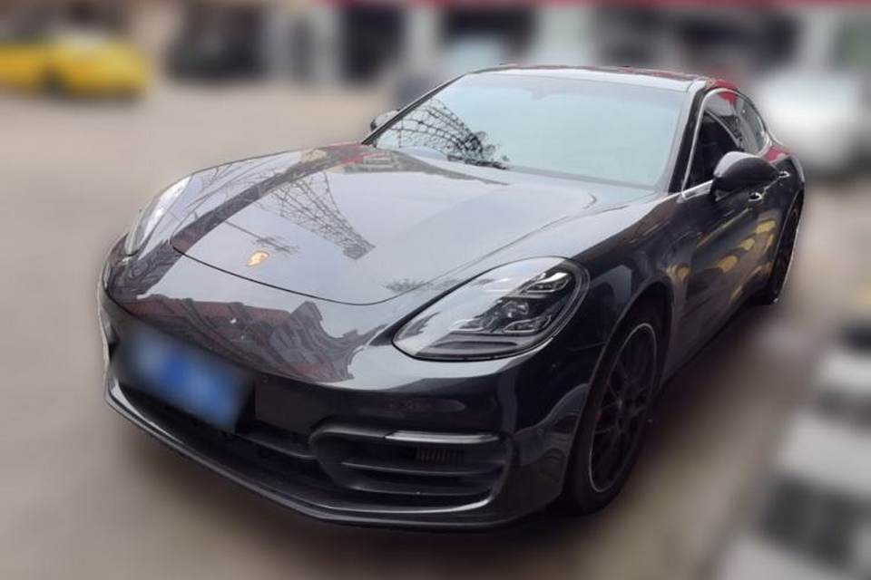 Porsche Panamera 2021