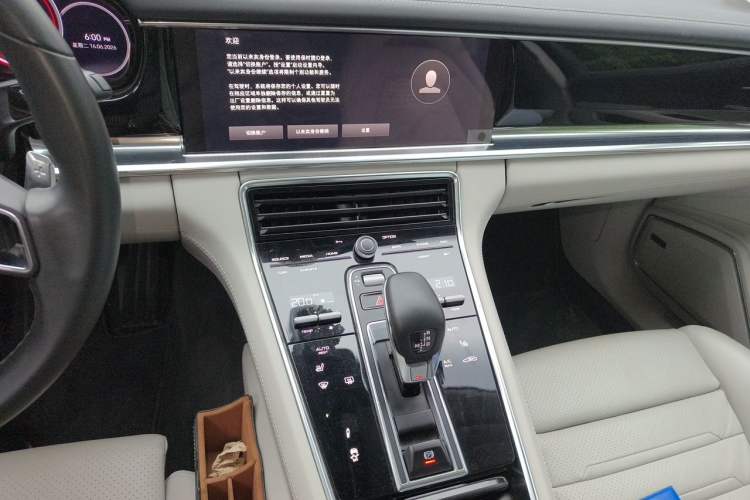 Used Porsche Panamera 2021 Panamera 4 Sport Turismo 2.9T Audio And AC Panel