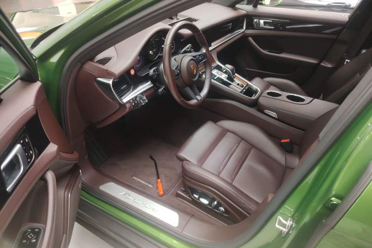 Used Porsche Panamera 2021 Panamera 2.9T Interior 3