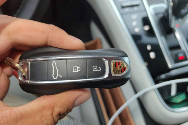 Used Porsche Panamera 2021 Panamera 4 Sport Turismo 2.9T Vehicle Key