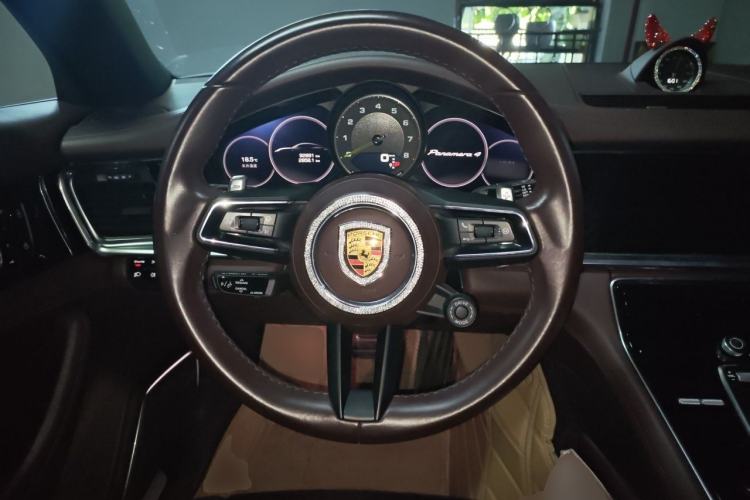 Used Porsche Panamera 2021 Panamera 4 E-Hybrid Executive Long Wheelbase 2.9T Steering Wheel
