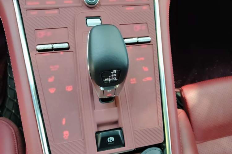 Used Porsche Panamera 2021 Panamera 4 Executive Long Wheelbase 2.9T Gear Lever