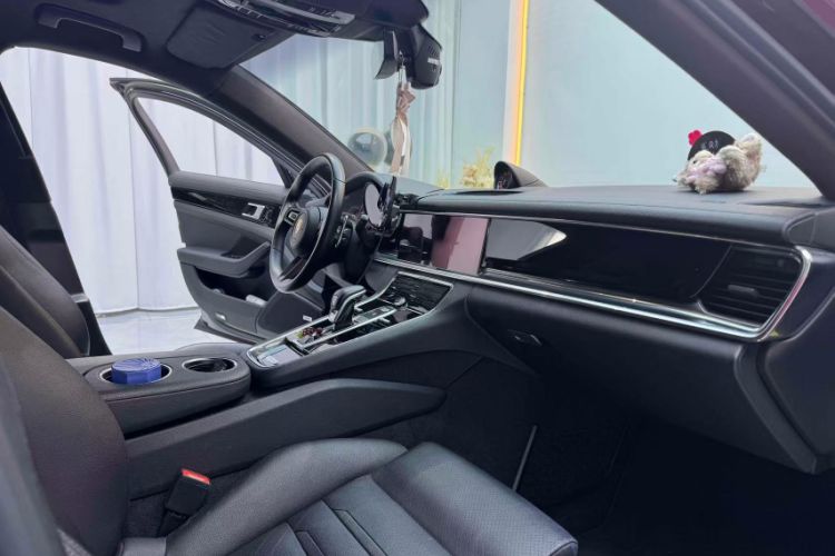 Used Porsche Panamera 2021 Panamera 2.9T Interior 3