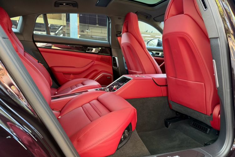 Used Porsche Panamera 2021 Panamera Executive Long Wheelbase 2.9T Interior 6