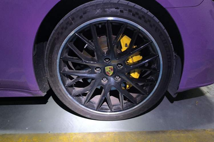 Used Porsche Panamera 2021 Panamera 2.9T Right Front Wheel Hub