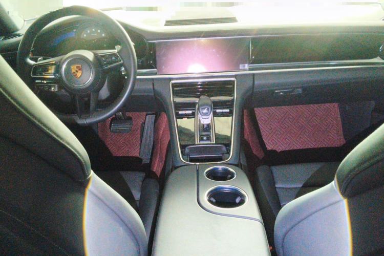 Used Porsche Panamera 2021 Panamera 2.9T Center Console