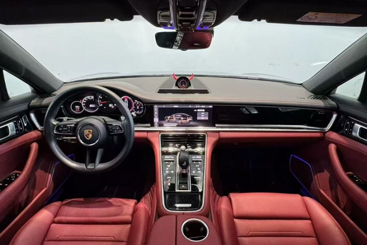 Used Porsche Panamera 2021 Panamera 2.9T Interior 4