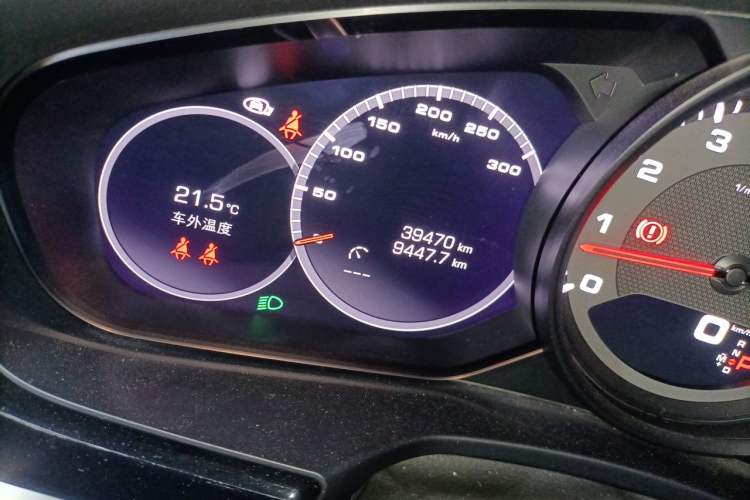 Used Porsche Panamera 2021 Panamera 4 Executive Long Wheelbase 2.9T Odometer Close Up