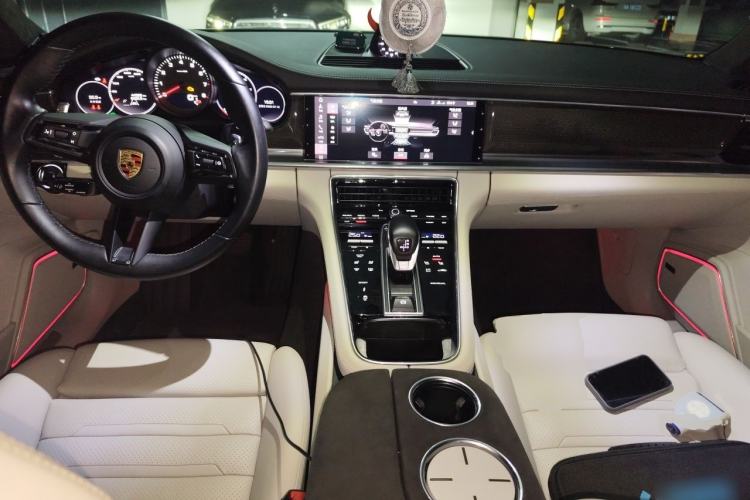 Used Porsche Panamera 2021 Panamera 2.9T Center Console