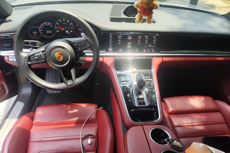 Used Porsche Panamera 2021 Panamera 2.9T Center Console