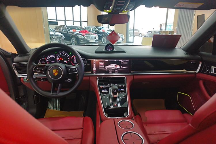Used Porsche Panamera 2021 Panamera 2.9T Center Console