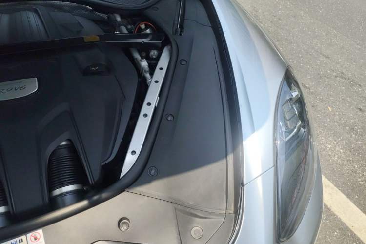 Used Porsche Panamera 2021 Panamera 2.9T Engine Bay Left