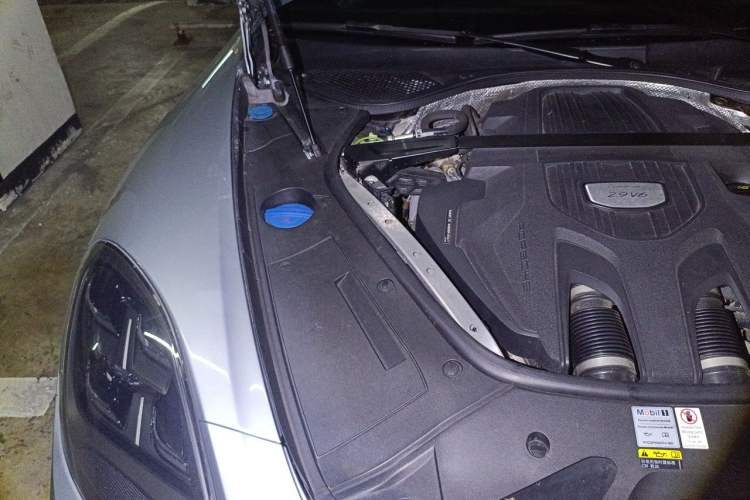 Used Porsche Panamera 2021 Panamera 2.9T Engine Bay Right